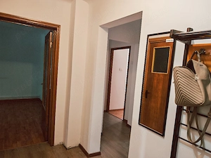 vand apartament 3 camere decomandat 1 Mai