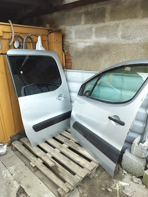 Vind uși și capotă Peugeot partner Citroen  - imagine 3