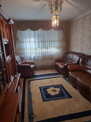 Apartament 2 camere etaj 4 , balcon, Rogerius - imagine 4