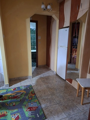 Apartament 2 camere etaj 4 , balcon, Rogerius - imagine 8