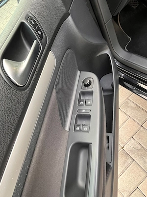 VW Golf 5 de vanzare - imagine 4