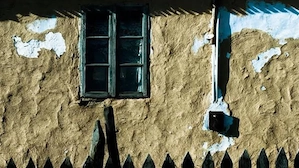 Vând casa cu teren si livada pomi fructiferi - imagine 2