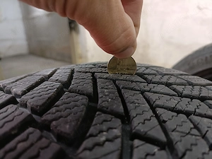 Anvelope Bridgestone iarna 225 45 18 - imagine 5