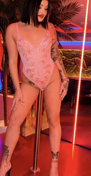 carmen azi venita full servis