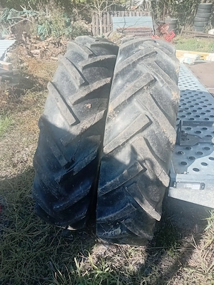 Vand cauciucuri 12.4 tractor DT445