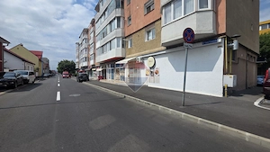 Spațiu comercial de vânzare în Brașov Tractorul, 83 mp suprafață utilă - imagine 9