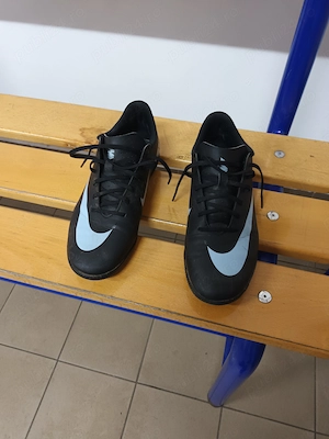 Papuci de fotbal în sala Nike Mercurial