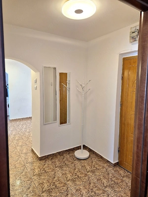 3 camere decomandat, Colentina, etaj 9 10, mobilat-utilat, bloc reabilitat - imagine 9