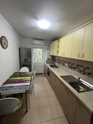 Apartament cu 3 camere in Lipovei 55 mp - imagine 2