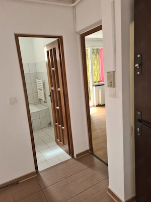 Inchiriez apartament doua camere, Precista - imagine 3