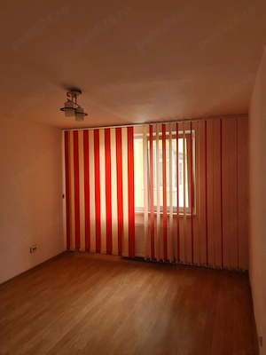 Inchiriez apartament doua camere, Precista - imagine 10