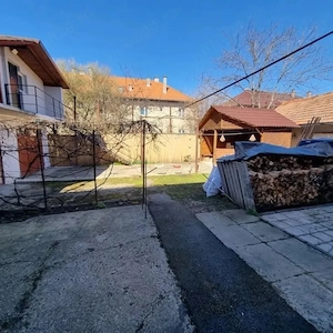  Apartament 5 camere, tip vilă, pe 2 niveluri   zona Colonia Pictorilor, Baia Mare  Preț: 138.00 - imagine 4
