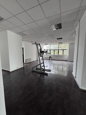 Inchiriez spatiu comercial, fosta sala sport, Craiova strada Calea Bucuresti - imagine 6