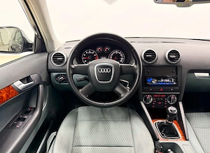 Audi A3 Sportback 1.6 Ambiente - imagine 11