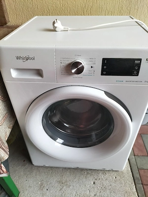 Vând mașină de spălat rufe Whirlpool 