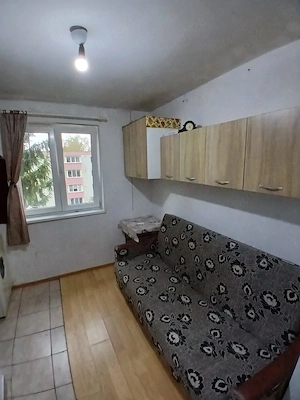 Ofer spre închiriere garsonieră, Brașov.