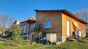casă cu 5 camere si teren in suprafață totală de 31400 mp Miheșu de Câmpie-sat Răzoare - imagine 2