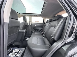 Nissan Qashqai 4x4 - imagine 9