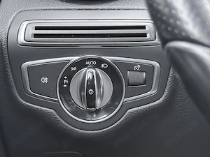 Mercedes-Benz C220 - imagine 16
