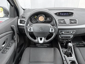 Renault Megane  - imagine 14