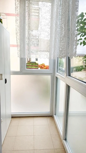 Apartament cu 2 camere, mobilat si utilat, Tractorul. - imagine 3