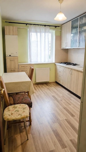 Apartament cu 2 camere, mobilat si utilat, Tractorul.  - imagine 9