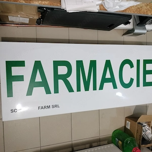 Reclama luminoasă farmacie 
