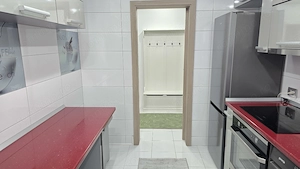 Inchiriez apartament 2 camere decomandat in Deva, Bld 22 Decembrie (Banca Transilvania), etaj 1, - imagine 2
