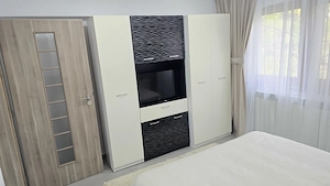 Inchiriez apartament 2 camere decomandat in Deva, Bld 22 Decembrie (Banca Transilvania), etaj 1, - imagine 10