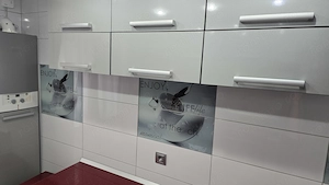 Inchiriez apartament 2 camere decomandat in Deva, Bld 22 Decembrie (Banca Transilvania), etaj 1, - imagine 20