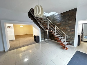 Inchiriez casa ARAD, I.Maniu 55 - imagine 2