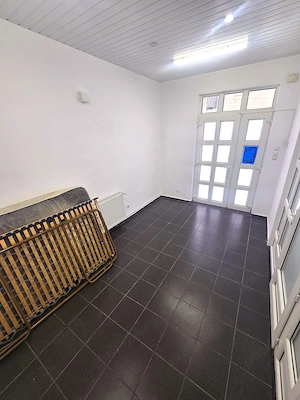 Spatiu comercial 50 mp de inchiriat | Vitrina stradala | Zona B-dul I.C. Bratianu   Satu Mare - imagine 6