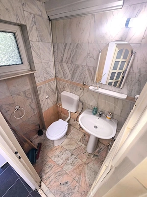 Spatiu comercial 50 mp de inchiriat | Vitrina stradala | Zona B-dul I.C. Bratianu   Satu Mare - imagine 3