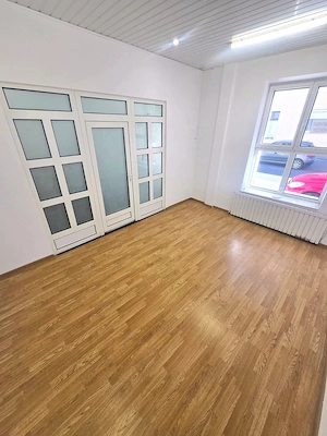 Spatiu comercial 50 mp de inchiriat | Vitrina stradala | Zona B-dul I.C. Bratianu   Satu Mare - imagine 9