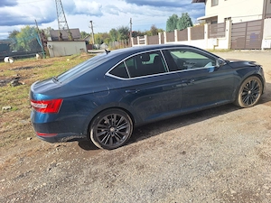Skoda Superb 3 DSG, usor avariat! - imagine 3