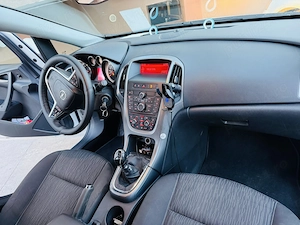 Opel Astra J - imagine 6