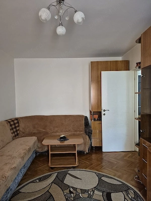 închiriez apartament - imagine 3