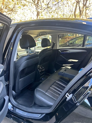 BMW Seria 5 518d   2.0 Diesel, 150 CP, Automat, Mild Hybrid - imagine 4