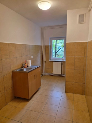 INCHIRIERE apartament 2 camere, situat pe strada Zizinului nr. 19, intersectia cu Toamnei, nemobilat - imagine 4