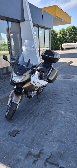honda deauville 700 - imagine 3