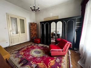 Casa 3 camere cu teren 750 mp zona Intim
