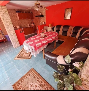 Casa de Vânzare 