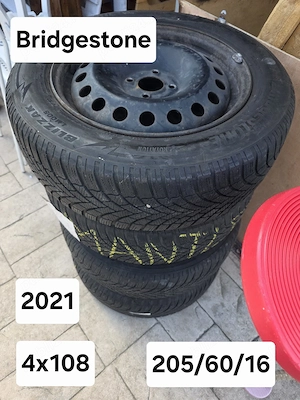 Set 4 jante tabla 4x108 echipate cu anvelope iarna 205/60/16