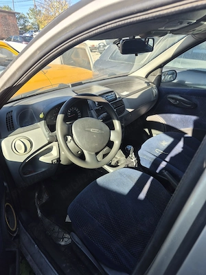 Vând Fiat Punto 1.2 benzină