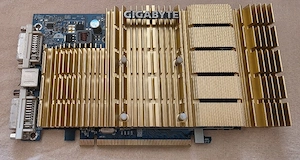 Placa Video Gigabyte - 256 MB GDDR2