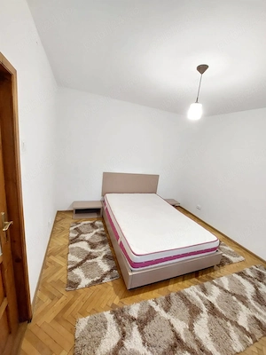 Ultracentral - Inchiriez apartament 2 cam - Podu Ros(10 min de Palas), semidecomandat, PROPRIETAR - imagine 3