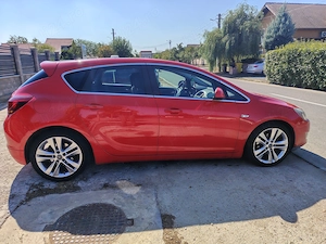 Opel Astra J,Diesel 1,7,an 2012, km 132 000 - imagine 2