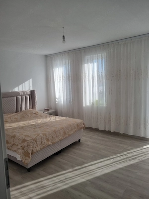 vand casa in zona capsunarie - imagine 5