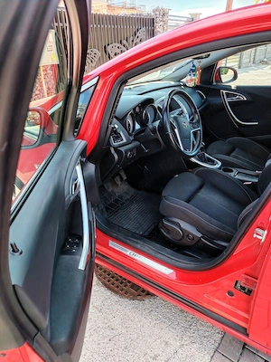 Opel Astra J,Diesel 1,7,an 2012, km 132 000 - imagine 6