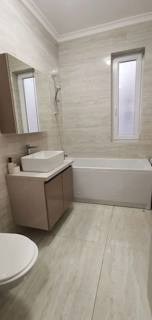 Aproape de Cuina. Gradina proprie trecuta pe CF. Bucatarie inchisa. - imagine 10